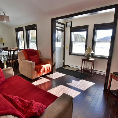 Emme Chalets Sainte-Lucie-de-Doncaster Екстер'єр фото