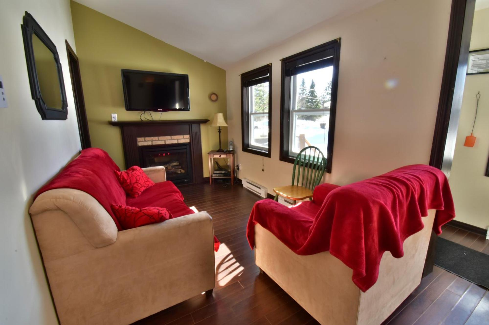 Emme Chalets Sainte-Lucie-de-Doncaster Екстер'єр фото