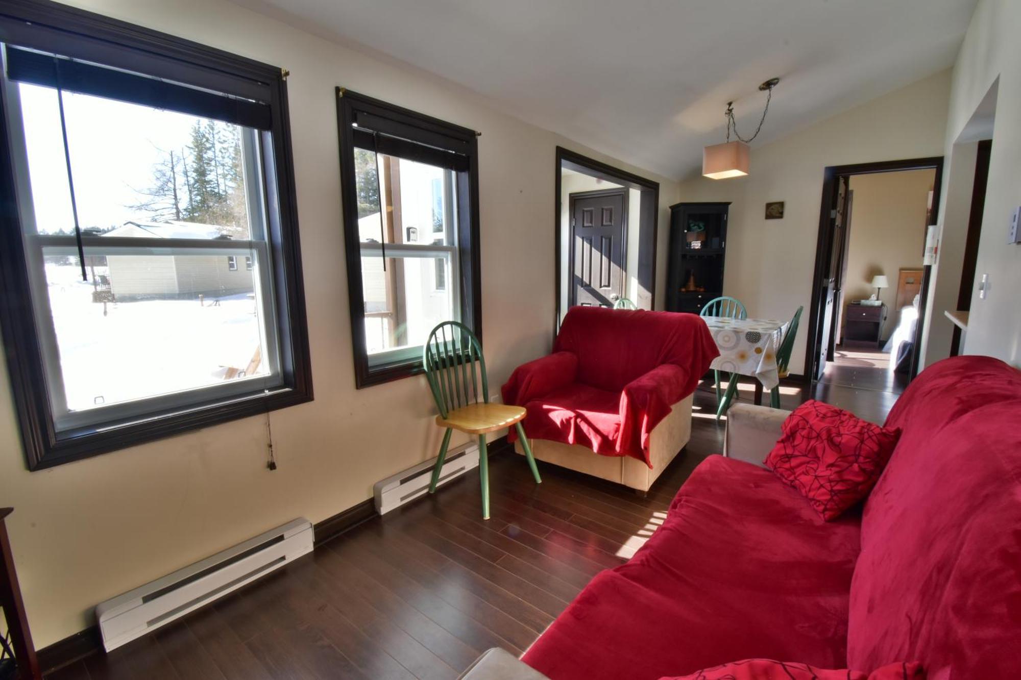 Emme Chalets Sainte-Lucie-de-Doncaster Екстер'єр фото
