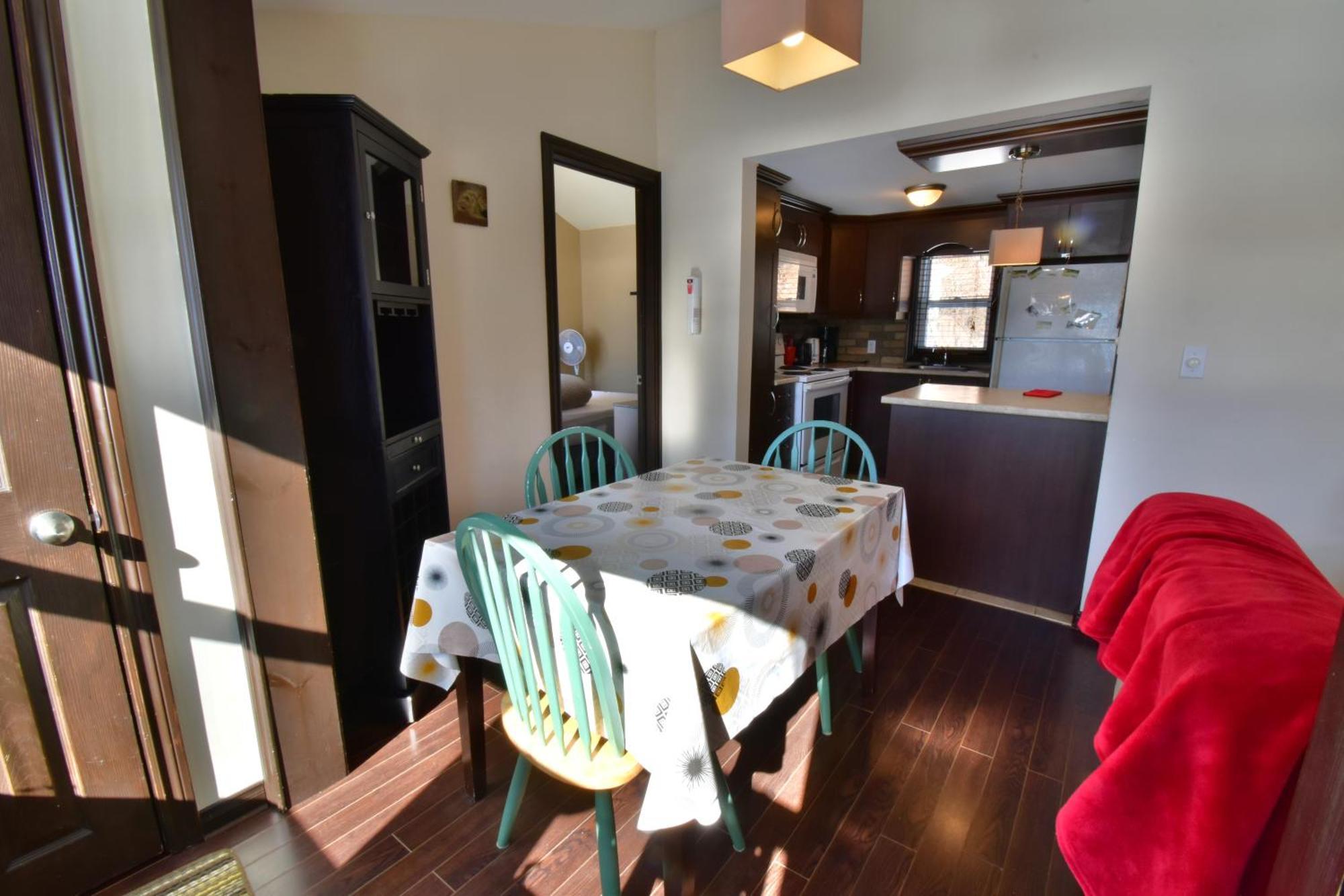 Emme Chalets Sainte-Lucie-de-Doncaster Екстер'єр фото