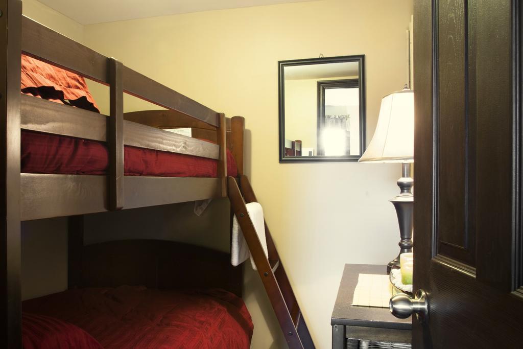 Emme Chalets Sainte-Lucie-de-Doncaster Номер фото